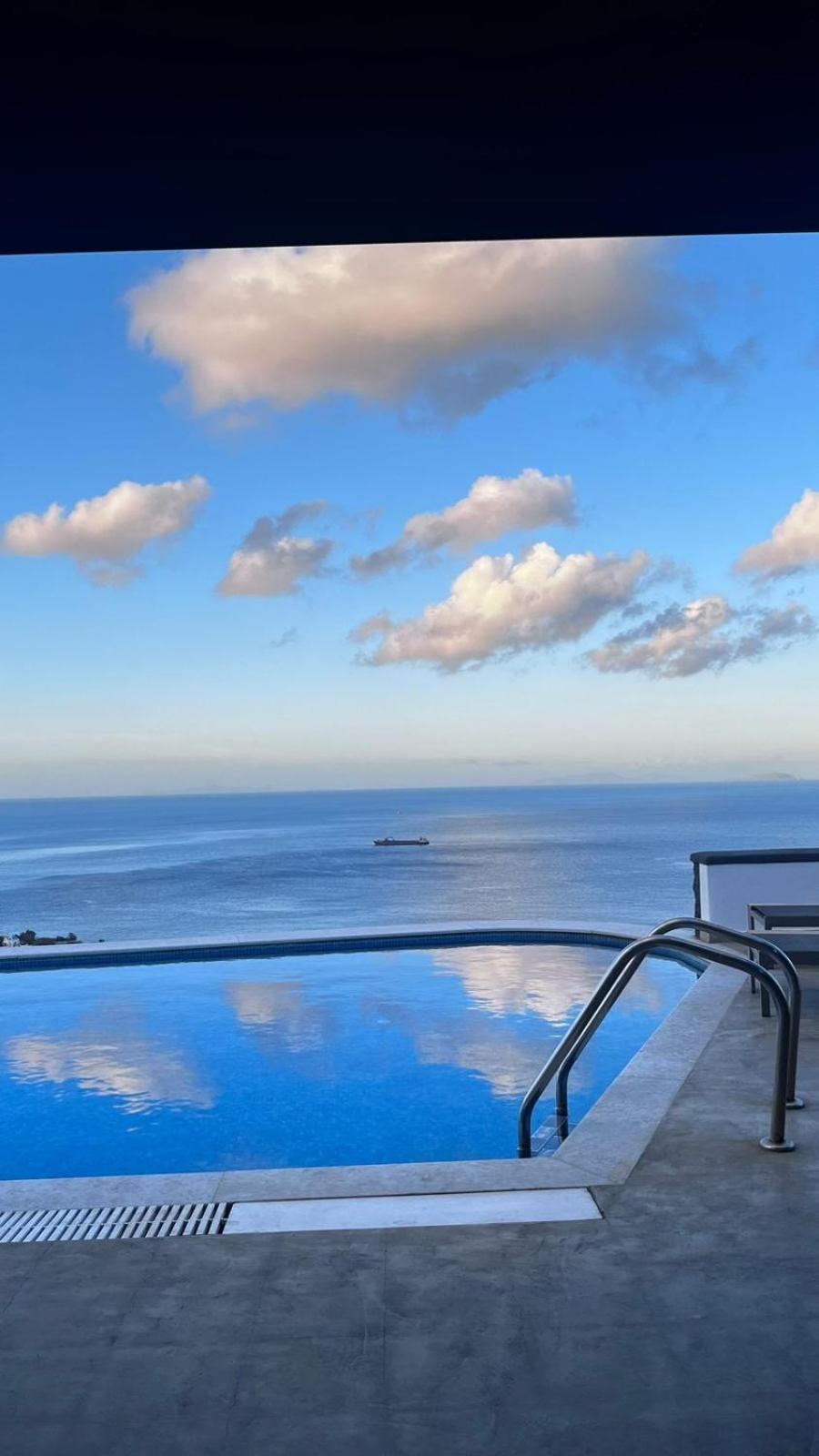 Topos Exclusive Santorini อิเมโรวิยอน ภายนอก รูปภาพ