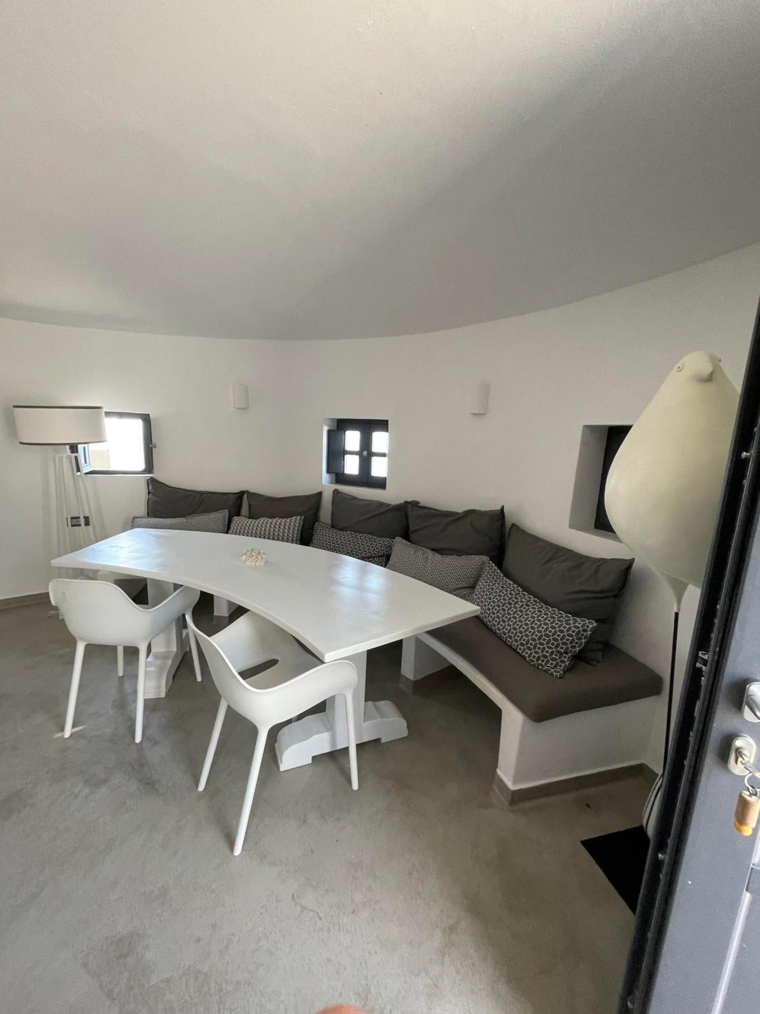 Topos Exclusive Santorini อิเมโรวิยอน ภายนอก รูปภาพ