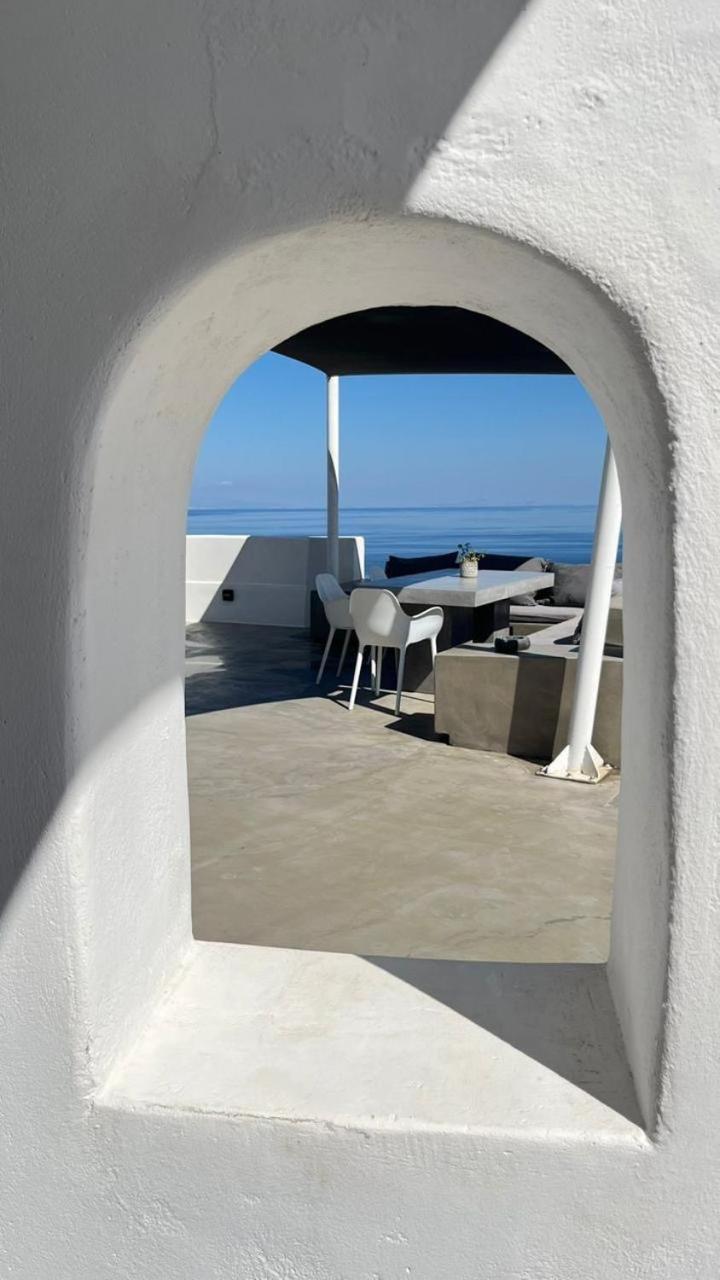 Topos Exclusive Santorini อิเมโรวิยอน ภายนอก รูปภาพ